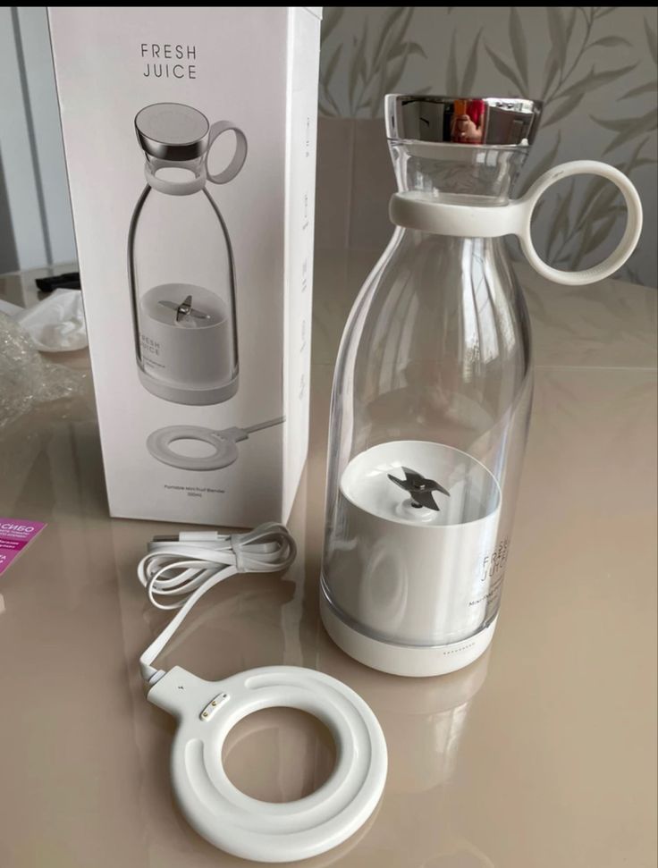 SwiftBlend™ Pro Portable Mini Blender – 6-Blade USB Rechargeable Juicer Cup – 400ml Personal Smoothie & Protein Shake Maker – BPA-Free, High-Speed Fruit Mixer for Gym, Office, Travel & Outdoors